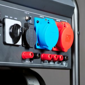 Бензиновый генератор FUBAG BS 7500 XD ES DUPLEX в Биробиджане фото