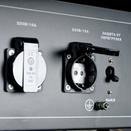 Бензиновый генератор FUBAG BS 3300 A ES с электростартером и коннектором автоматики в Биробиджане фото